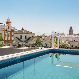 فندق Radisson Collection Hotel, Magdalena Plaza, إشبيلية