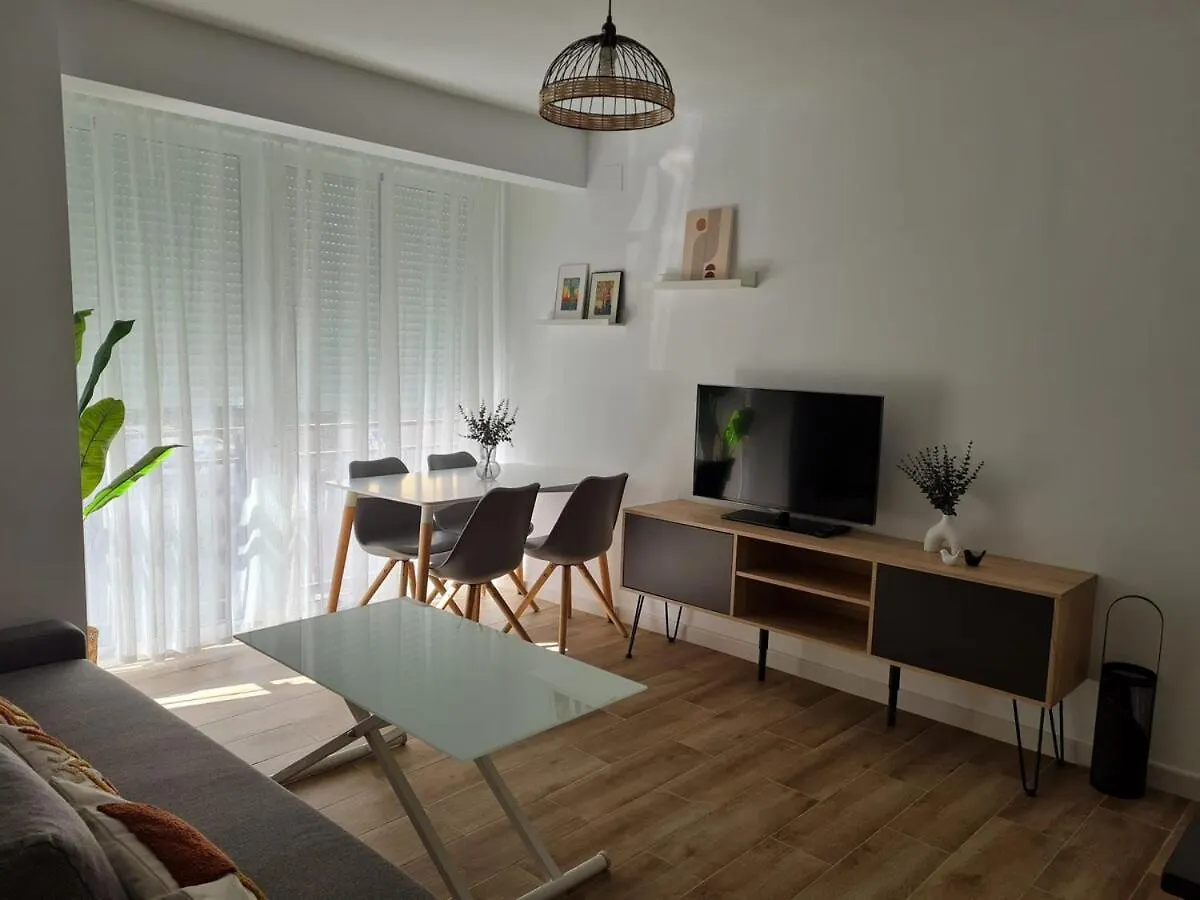 아파트 Triana San Jacinto Apartmento Leiria 세비야